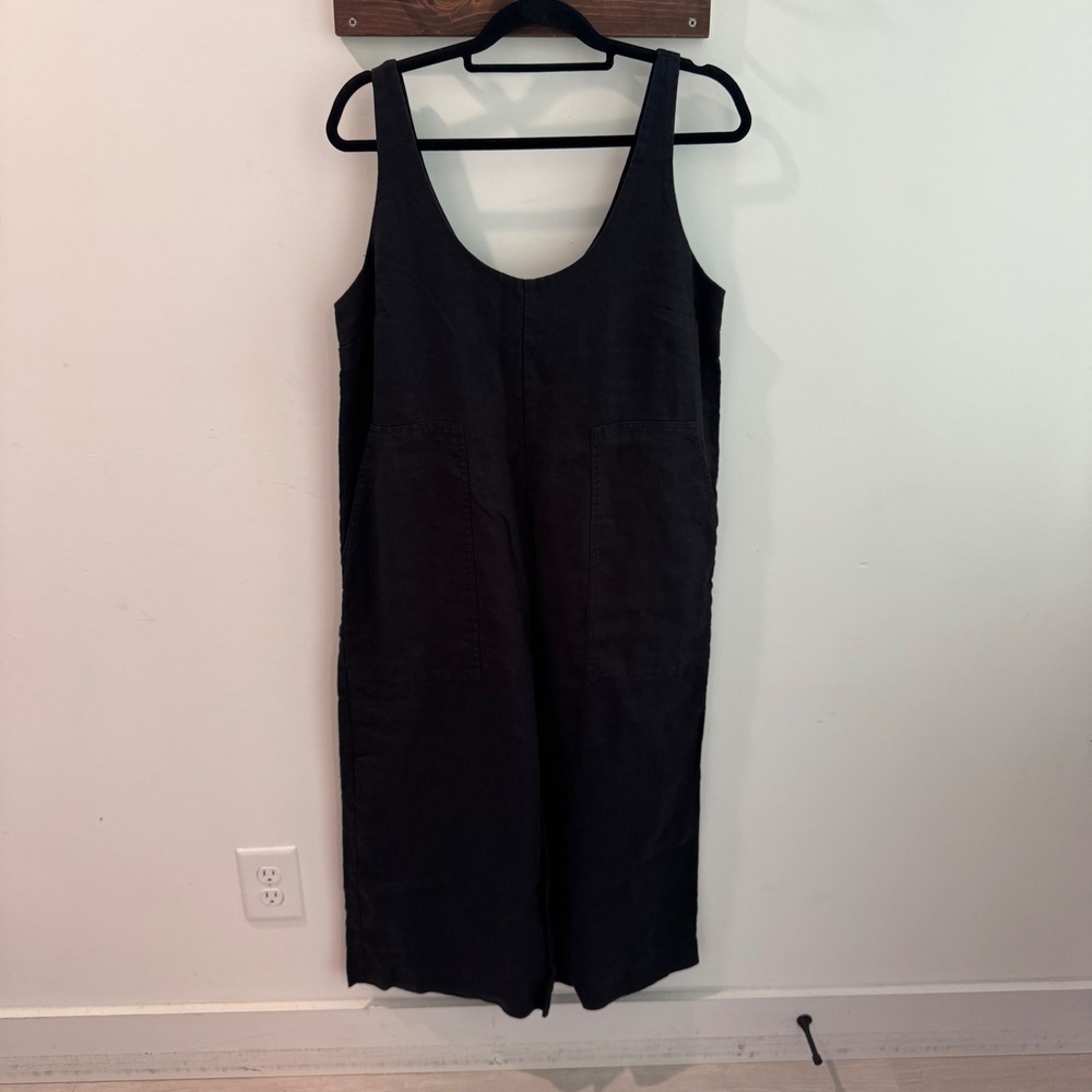 Banana Republic Black 100% Linen Wide Leg Jumpsuit Petite 12‎ Scoop Neck Pockets